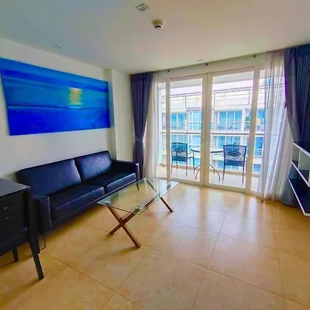 Centara Avenue Residence Pattaya Exterior photo